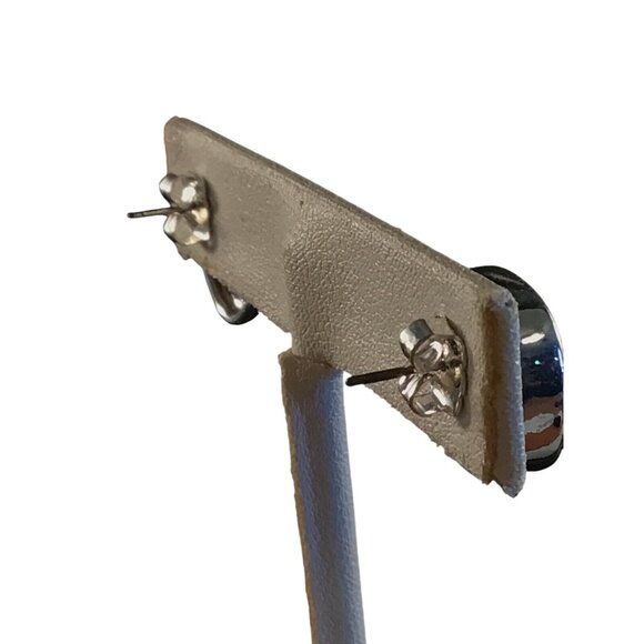 Avon Silver Tone Color Brights Purple Button Pierced Earrings (1594-1-2) - Picture 4 of 4